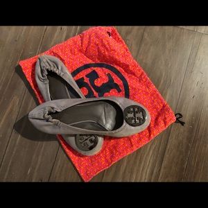 Tory Burch ‘minnie’ flats